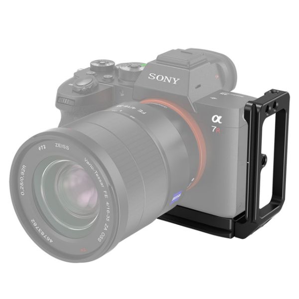 Picture of SmallRig L-Bracket for Sony A7R IV and A9 II / 2939