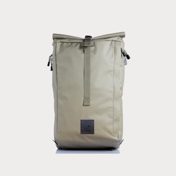 Picture of Dalston 21L urban camera backpack green